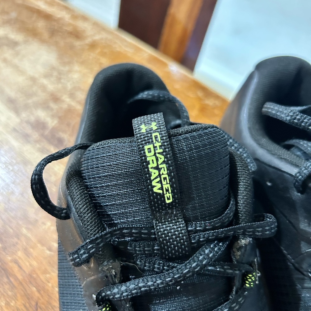 Under Armour Black and Gray spikeless golf Shoes - Picture 3 of 7